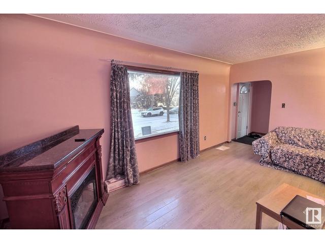 13567 107a Av Nw, House detached with 4 bedrooms, 1 bathrooms and null parking in Edmonton AB | Image 8