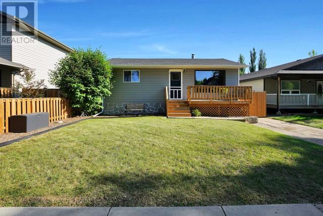 5711 50a Avenue, House detached with 3 bedrooms, 1 bathrooms and 5 parking in Stettler AB | Image 1