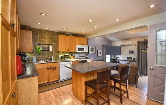26 Station St, House detached with 3 bedrooms, 3 bathrooms and 7 parking in Markham ON | Image 4