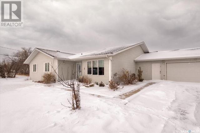 302 Okanese Avenue N, House detached with 3 bedrooms, 2 bathrooms and null parking in Fort Qu'Appelle SK | Image 4