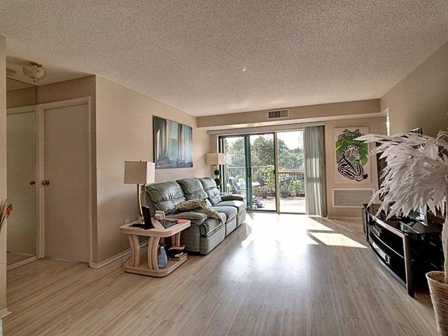 114 - 30 Blue Springs Dr, Condo with 2 bedrooms, 2 bathrooms and 1 parking in Waterloo ON | Image 14