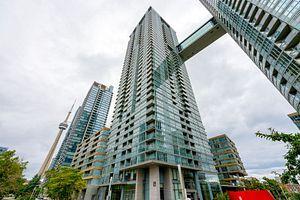 1810 - 15 Iceboat Terr, Condo with 1 bedrooms, 1 bathrooms and 0 parking in Toronto ON | Image 1
