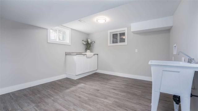 40 Varadi Ave, House detached with 4 bedrooms, 4 bathrooms and 8 parking in Brantford ON | Image 14