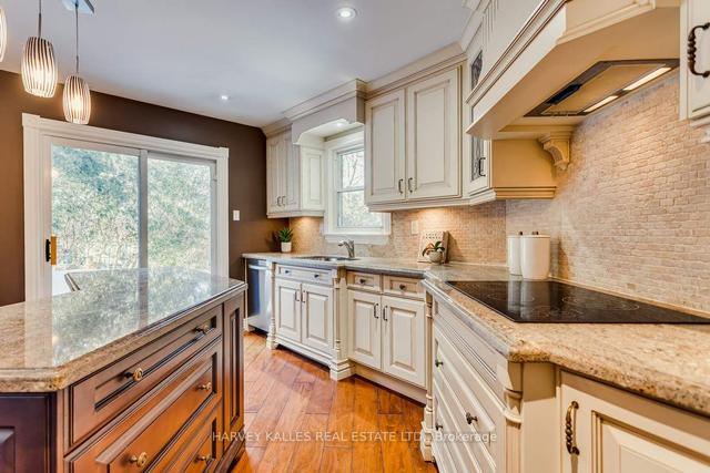 38 Mossgrove Tr, House detached with 4 bedrooms, 4 bathrooms and 6 parking in Toronto ON | Image 13
