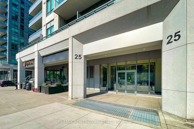 808 - 25 Lower Simcoe St, Condo with 2 bedrooms, 2 bathrooms and 1 parking in Toronto ON | Image 24