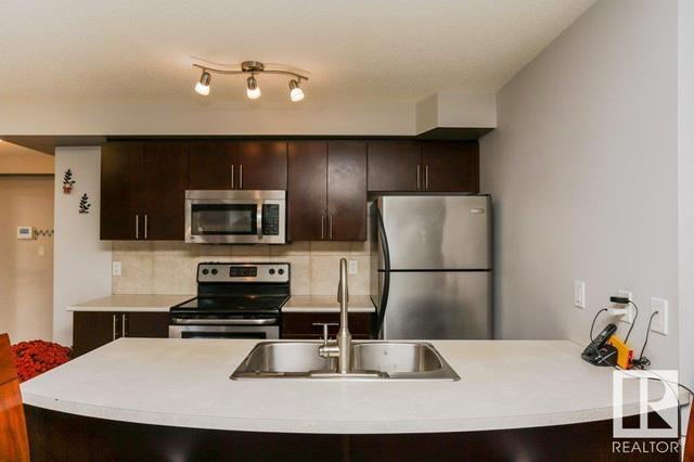 107 - 10118 106 Av Nw, Condo with 2 bedrooms, 2 bathrooms and null parking in Edmonton AB | Image 8