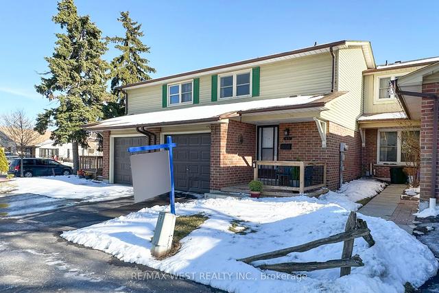 45 - 450 Bristol Cres, Townhouse with 3 bedrooms, 2 bathrooms and 2 parking in Oshawa ON | Image 1