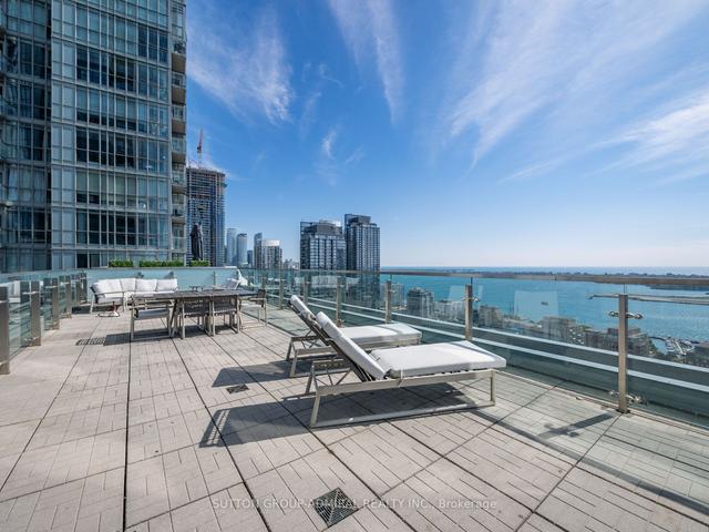 3306 - 21 Iceboat Terr, Condo with 3 bedrooms, 4 bathrooms and 3 parking in Toronto ON | Image 18