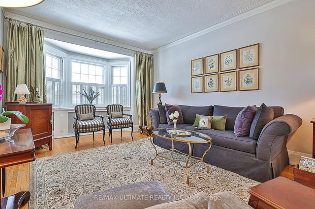 190 Sutherland Dr, House semidetached with 2 bedrooms, 2 bathrooms and 0 parking in Toronto ON | Image 36