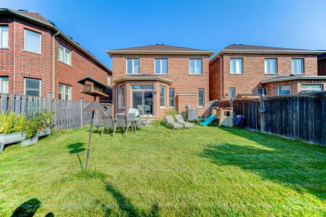 130 Verdi Rd, House detached with 4 bedrooms, 3 bathrooms and 4 parking in Richmond Hill ON | Image 28