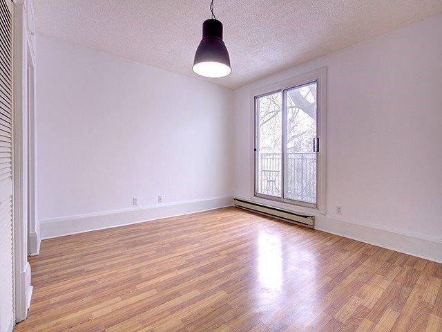 09 - 187 High Park Ave, House detached with 1 bedrooms, 1 bathrooms and 4 parking in Toronto ON | Image 2