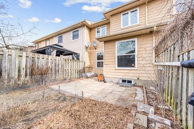 228 Huntersfield Drive, Townhouse with 3 bedrooms, 2 bathrooms and 2 parking in Ottawa ON | Image 23