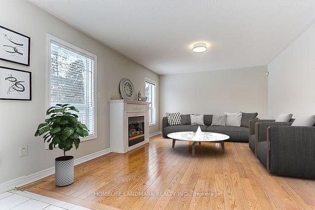 29 Hopkinson Cres, House detached with 4 bedrooms, 3 bathrooms and 4 parking in Ajax ON | Image 7