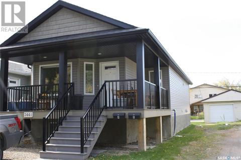 344 Smith Street, House detached with 4 bedrooms, 2 bathrooms and null parking in Regina SK | Card Image