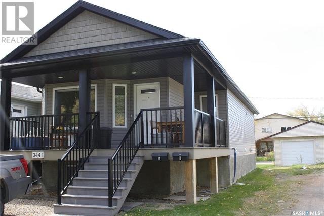 344 Smith Street, House detached with 4 bedrooms, 2 bathrooms and null parking in Regina SK | Image 1