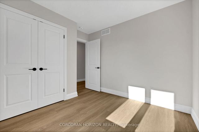 202 - 800 Myers Rd, Townhouse with 3 bedrooms, 3 bathrooms and 1 parking in Cambridge ON | Image 3