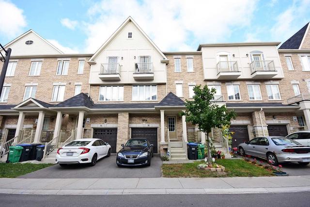 16 Kayak Hts, House attached with 3 bedrooms, 2 bathrooms and 2 parking in Brampton ON | Image 12