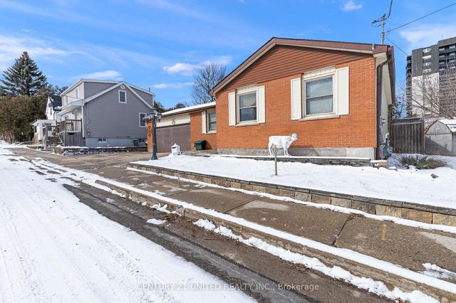 15 Chester St, House detached with 3 bedrooms, 1 bathrooms and 5 parking in Guelph ON | Image 23
