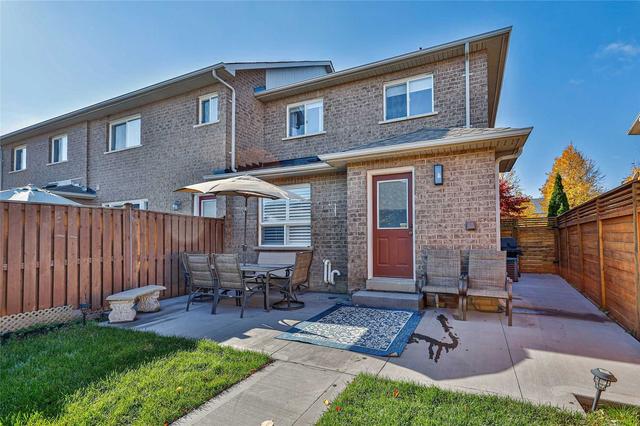 43 Castle Park Blvd, House attached with 3 bedrooms, 3 bathrooms and 2 parking in Vaughan ON | Image 29