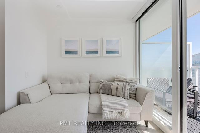 4512 - 17 Bathurst St, Condo with 1 bedrooms, 1 bathrooms and 0 parking in Toronto ON | Image 4