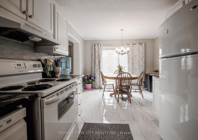 43 - 121 University Ave, Townhouse with 3 bedrooms, 3 bathrooms and 1 parking in Waterloo ON | Image 6