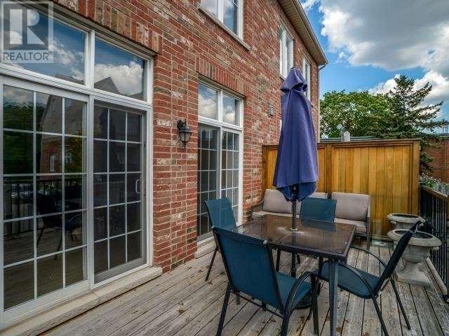 523c Royal York Rd, House attached with 3 bedrooms, 4 bathrooms and 2 parking in Toronto ON | Image 10