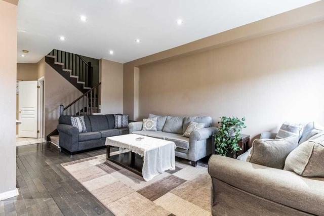 2411 Shadow Crt, House attached with 3 bedrooms, 3 bathrooms and 3 parking in Oakville ON | Image 38