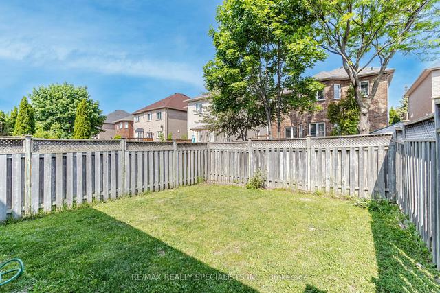 895 Golden Farmer Way, House semidetached with 3 bedrooms, 3 bathrooms and 3 parking in Mississauga ON | Image 26