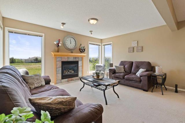 140 Tuscany Ravine Terrace Nw, House detached with 4 bedrooms, 3 bathrooms and 4 parking in Calgary AB | Image 6