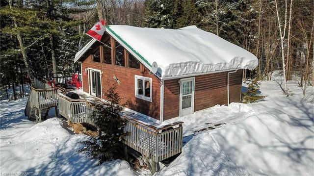 1035 Peel Road, House detached with 1 bedrooms, 1 bathrooms and 5 parking in Highlands East ON | Image 1