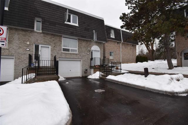 14 Tangle Briar Way, Townhouse with 3 bedrooms, 3 bathrooms and 2 parking in Toronto ON | Image 1