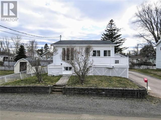 20 Gary, House detached with 2 bedrooms, 2 bathrooms and null parking in Shediac P NB | Image 9