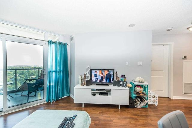 1807 - 9 George St, Condo with 1 bedrooms, 1 bathrooms and 1 parking in Brampton ON | Image 8