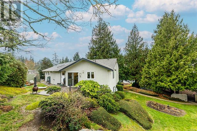 2383 Setchfield Ave, House detached with 4 bedrooms, 3 bathrooms and 3 parking in Langford BC | Image 42