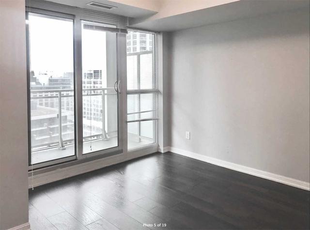 1503 - 35 Bastion St, Condo with 1 bedrooms, 1 bathrooms and 1 parking in Toronto ON | Image 6