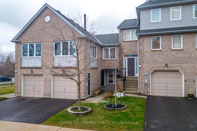 2 - 2051 Merchants Gate, Townhouse with 3 bedrooms, 3 bathrooms and 2 parking in Oakville ON | Image 28