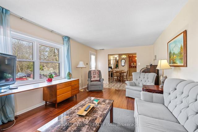 182 Connaught Ave, House detached with 3 bedrooms, 3 bathrooms and 2 parking in Toronto ON | Image 8