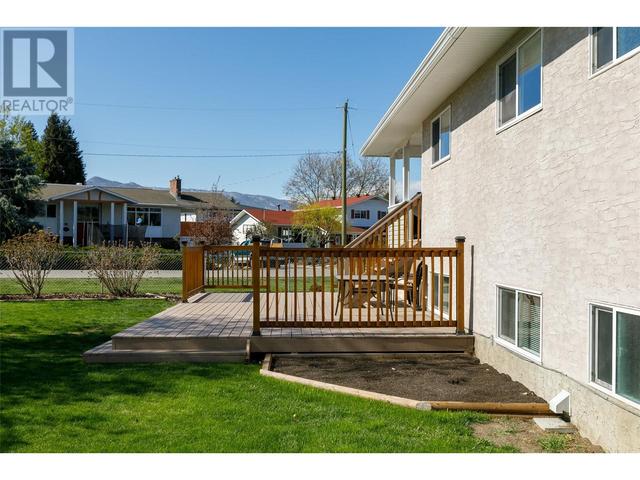 4447 Pinegrove Road, House detached with 5 bedrooms, 2 bathrooms and 4 parking in Kelowna BC | Image 12