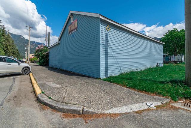 841 4th Avenue, Home with 0 bedrooms, 1 bathrooms and null parking in Hope BC | Card Image