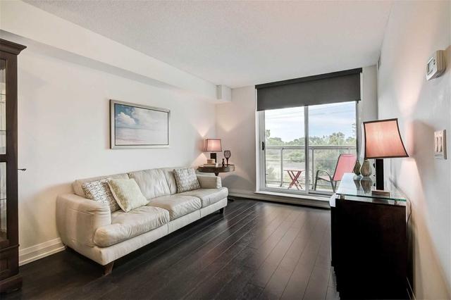 310 - 3520 Danforth Ave, Condo with 1 bedrooms, 1 bathrooms and 0 parking in Toronto ON | Image 4