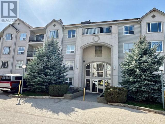 105 - 650 3 Street Sw, Condo with 2 bedrooms, 2 bathrooms and null parking in Salmon Arm BC | Image 2