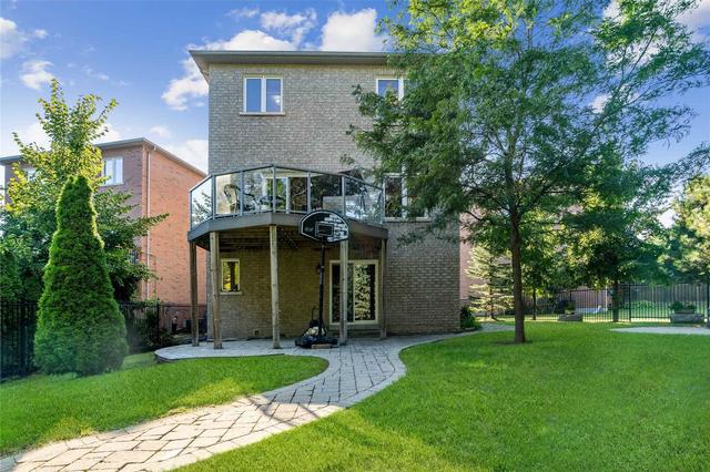 21 Mastwood Cres, House detached with 4 bedrooms, 4 bathrooms and 4 parking in Toronto ON | Image 9