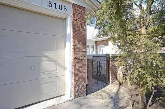 5165 Banting Crt, Townhouse with 4 bedrooms, 2 bathrooms and 3 parking in Burlington ON | Image 12