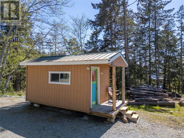 3731 Privateers Rd, House detached with 4 bedrooms, 2 bathrooms and 5 parking in Southern Gulf Islands BC | Image 36