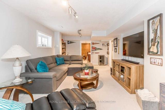 136 Fernbrook Dr, House detached with 2 bedrooms, 3 bathrooms and 6 parking in Wasaga Beach ON | Image 7