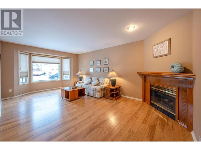 115 Heron Drive, House detached with 2 bedrooms, 2 bathrooms and 2 parking in Penticton 1 BC | Image 10