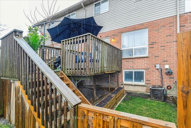 67 - 800 Paramount Dr, Townhouse with 3 bedrooms, 3 bathrooms and 2 parking in Hamilton ON | Image 33