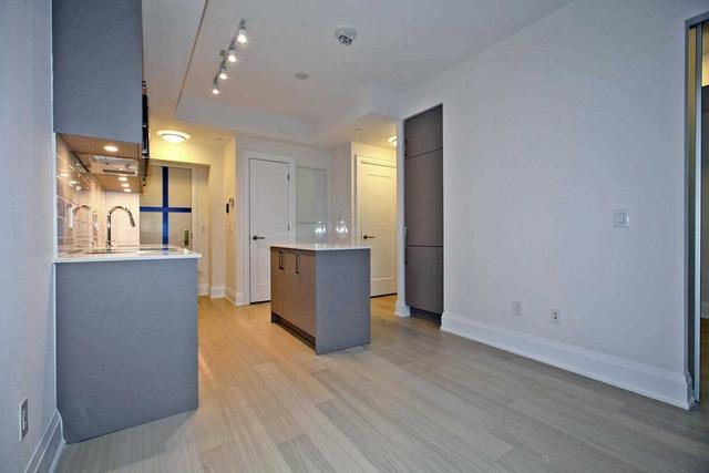 1005 - 88 Cumberland St, Condo with 1 bedrooms, 1 bathrooms and 0 parking in Toronto ON | Image 20