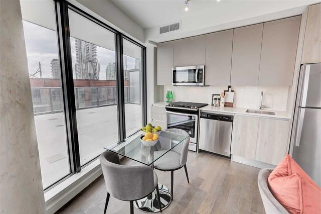 1202 - 2a Church St, Condo with 1 bedrooms, 1 bathrooms and 0 parking in Toronto ON | Image 5