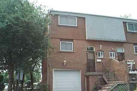 08 - 1655 Geta Circ, Townhouse with 3 bedrooms, 3 bathrooms and 2 parking in Pickering ON | Image 1